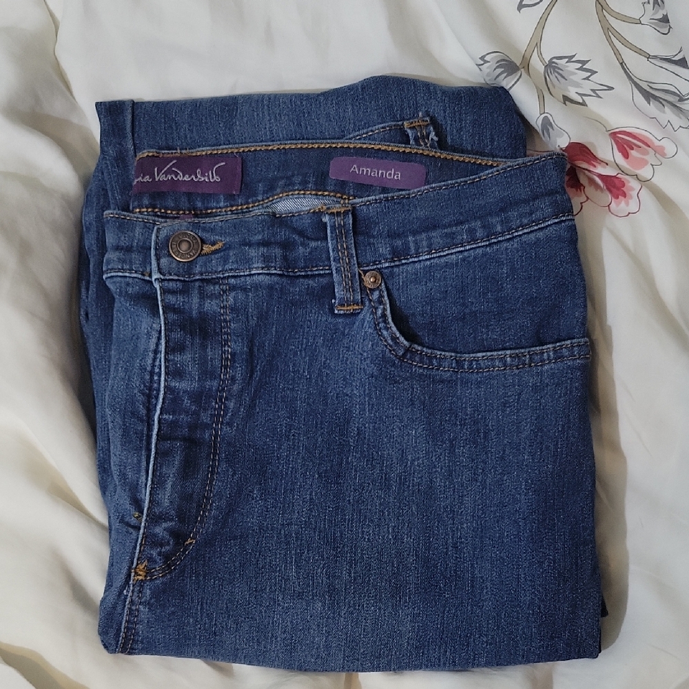 Gloria Vanderbilt Classic Blue Straight Leg Jeans